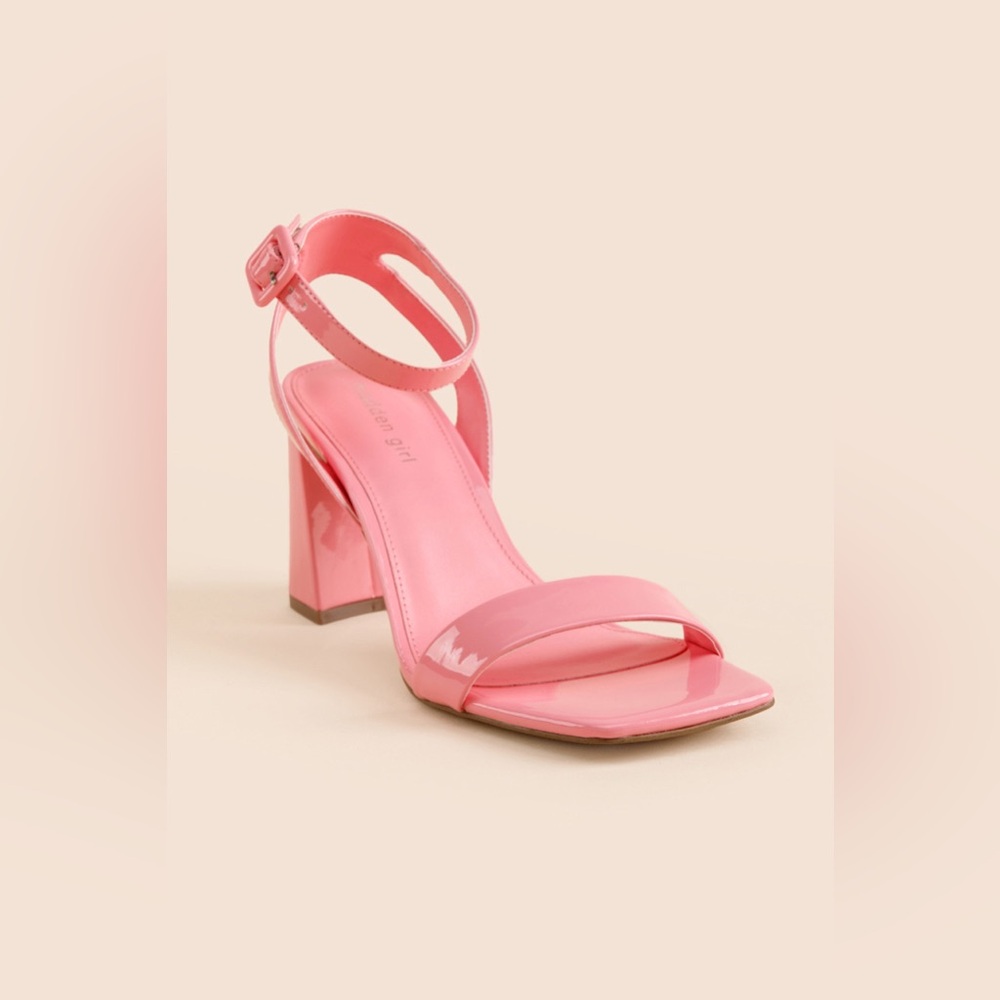 Madden Girl Winni Heels in Pink (size 6)